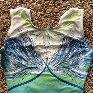 Gymnastics leotard